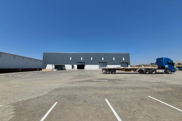 This exceptional 2,506-square-meter warehouse offers premium AAA-grade office space ...