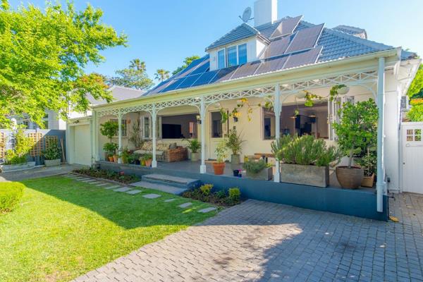 Discover this exquisite residence in the Vineyard pocket of Newlands. Tailored for those ...