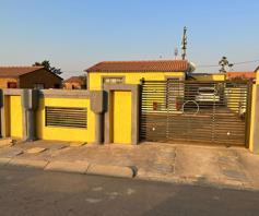 House for sale in Soshanguve JJ