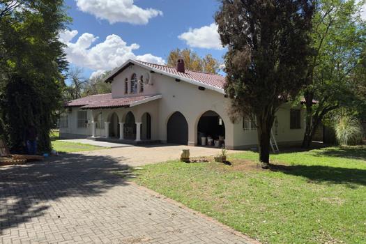 3 Bedroom House for sale in Vaalpark