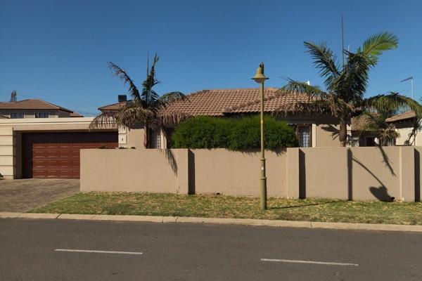 Beautiful Townhouse situated within Arundo Estate Security Estate in The Reeds Ext 45 ...