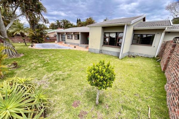 Nestled in the desirable suburb of Stirling, this spacious 4-bedroom home offers a blend of comfort and convenience, perfect for family ...