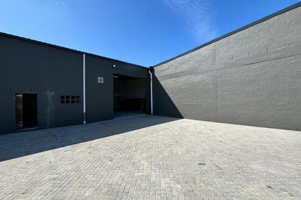 This brand new industrial unit on Grenville Avenue in Epping Industrial 1 provides a secure and reliable workspace, enhanced by 24-hour ...