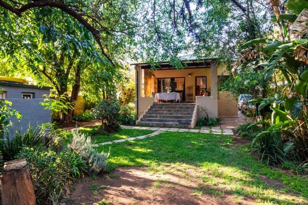 Kensington Charmer: A Family Haven

Nestled amidst lush greenery on a spacious 990m&#178; stand, this enchanting family home in ...