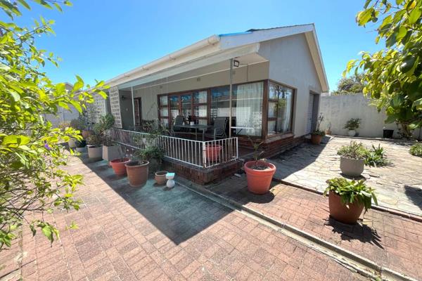 New Listing | Sole &amp; Exclusive Mandate
Asking R 3 195 000.00

Discover this charming 4-bedroom, 2-bathroom family home located in ...