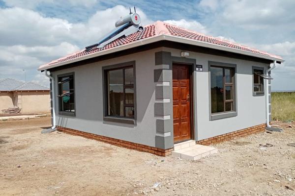 Buy directly from developer!!!

From only R750 000 - R940 000 Full Title  

Let us ...