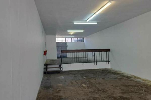 125m&#178; commercial space in an industrial area, ideal for larger operations. Located ...