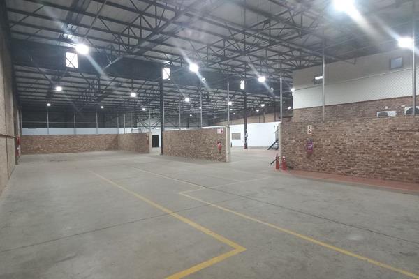 This 1513m2 industrial warehouse in Laserpark, Roodepoort, presents an excellent rental opportunity for businesses that prioritize ...