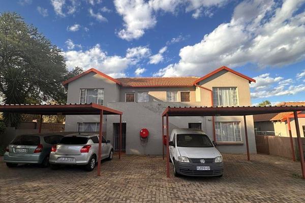 Welcome to your dream home in Heuwelsig Estate, Centurion! This stylish 2-bedroom, 2-bathroom apartment offers a perfect blend of ...