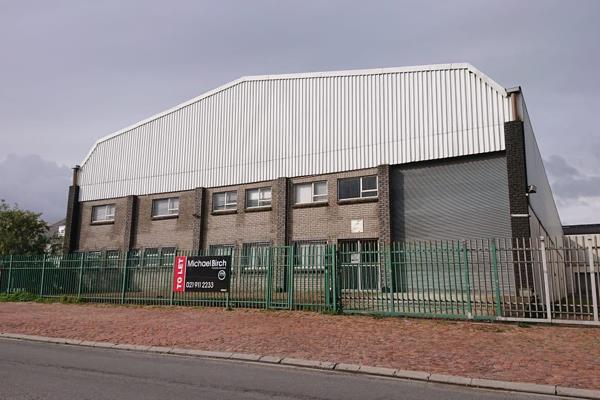 - Approximately 1300sqm Warehouse to Let in the Tygerberg Business Park City Improvement ...