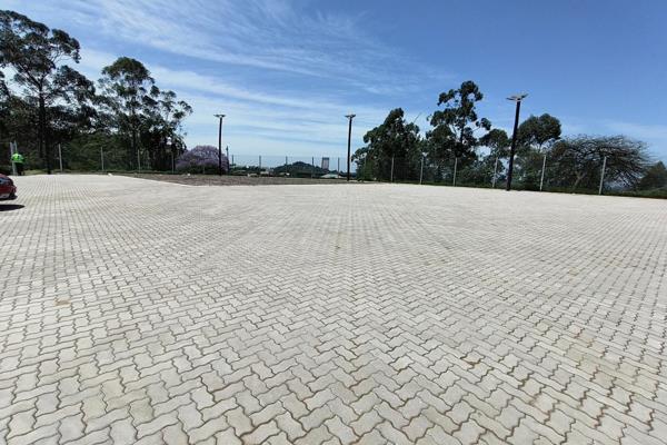 Located in the heart of Westmead, this paved yard offers a prime leasing opportunity with easy access from the N3 and M13 (Richmond) ...