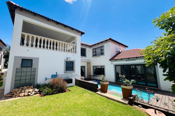 Welcome to this magnificent 5-bedroom home, perfectly blending elegance and comfort in glen Marais.

This amazing property is a ...