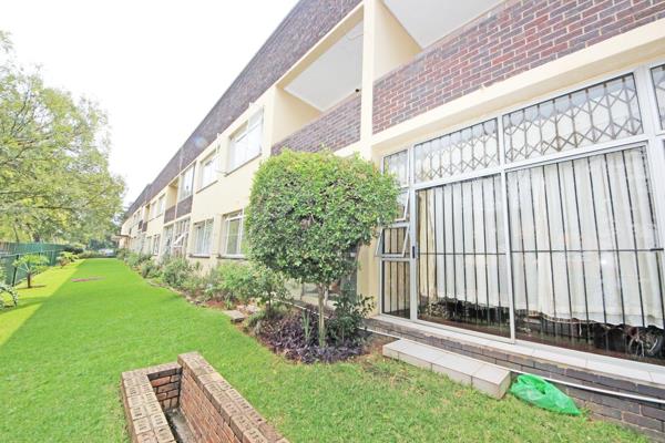 Entrance hall, open plan dining area and lounge leading to an uncovered balcony
Kitchen with plenty of cupboard space
2 bedrooms, 2 ...