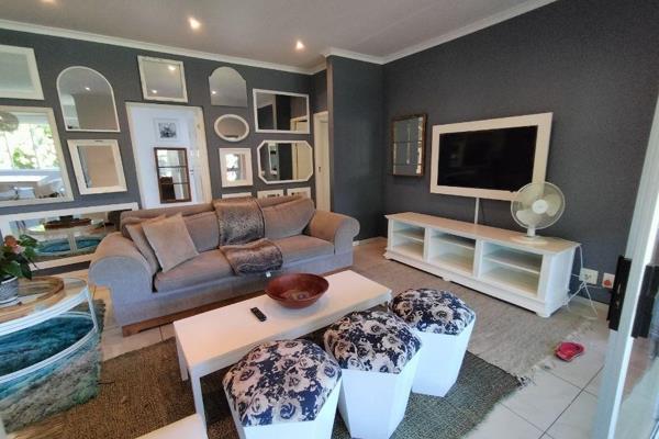 Discover this stunning 3-bedroom, 2-bathroom apartment located in the highly sought-after Evergreen Estates in Salt Rock, Ballito. This ...