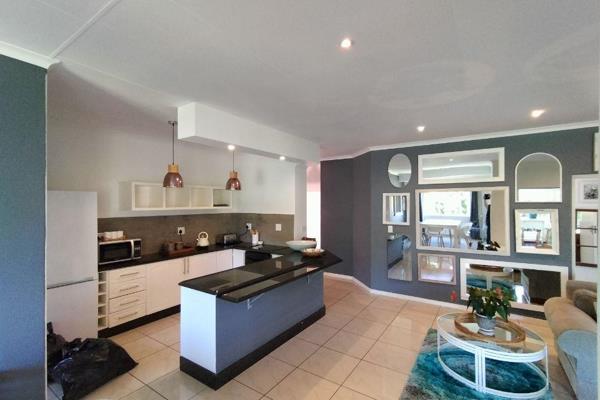 Immaculate 3-Bedroom Apartment for Sale in Evergreen Estates, Salt Rock, Ballito

Welcome to this stunning 3-bedroom, 2-bathroom ...