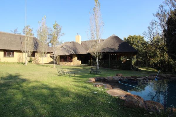 THIRD ROAD, CHARTWELL

Situated on 2.6 hectares in Chartwell with the Klein Jukskei ...