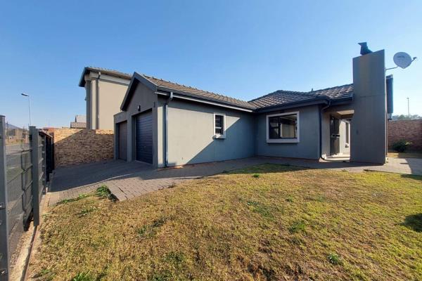 This charming 3-bedroom family home, located in the secure Parklands Estate in Ekurhuleni, offers a delightful blend of comfort and ...