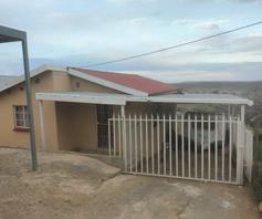 House for sale in Phakamisa