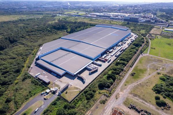 Secure prime warehouse at Fibres Road, Prospecton. With an expansive ground floor ...