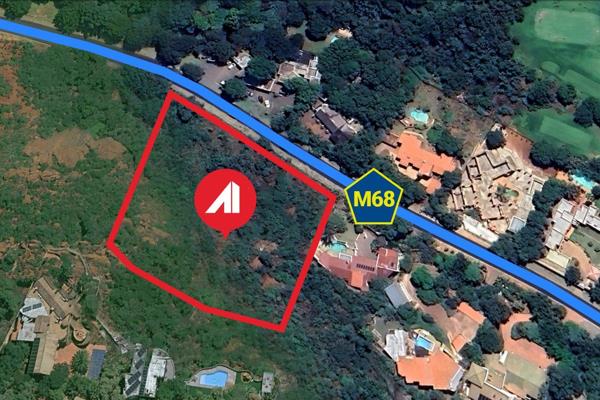 Discover an incredible investment opportunity with this expansive 2,518m&#178; plot of ...