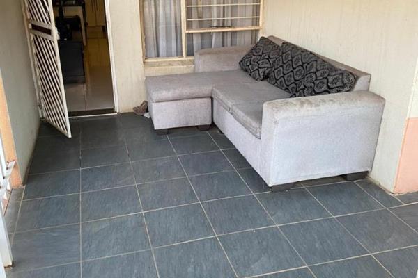 Neat and well looked after unit consist of 3 bedrooms, 1 neat bathroom, a lounge, fitted kitchen, a covered  veranda …..This property ...