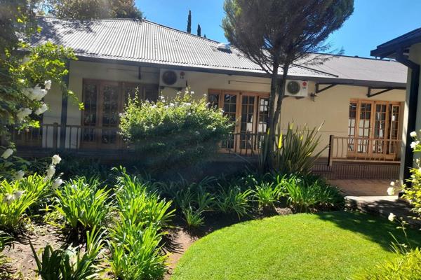 INVESTORS You Don&#39;t Want To Miss This One!!
Four Star Guesthouse In The North

Located in the northern suburb of Dan Pienaar ...