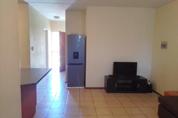 This two bedroom is an open plan with fitted kitchen and lounge,  bath, shower, toilet and basin. The complex has a braai area and a ...