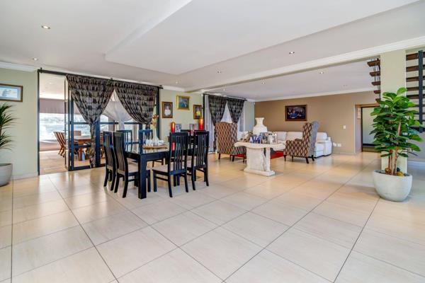 Modern, immaculate and very spacious 4 bedroom, 3,5 bathroom home in Solridge, Bryanston, with a large 2 room flatlet with en-suite ...