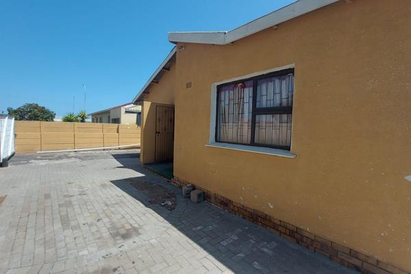 Student accommodation in Belhar ideal for UWC and Pentech students!

Are you looking for a comfortable and convenient student home? ...