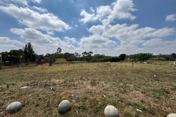 Seize the chance to invest in this prime vacant land measuring 3,778 square meters! Perfectly situated in a desirable location, this ...