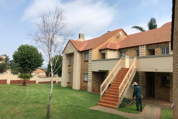 Neat first floor unit for rent in Mooikloof Ridge
This very neat and spacious unit is situated on the first floor.
Very well located ...