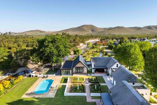 EXCLUSIVE MANDATE - SERENE LUXURY - Located only 140km from Cape Town and just 85km from ...