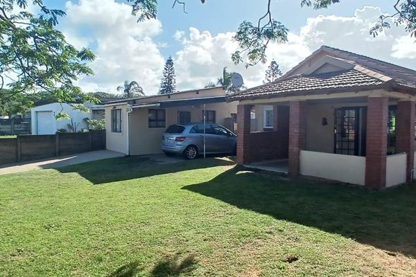 Welcome to your dream home! This charming 3-bedroom, 1-bathroom property sits on a spacious, flat plot of land, perfect for families ...