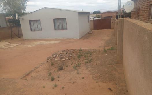 House for sale in Soshanguve South Ext 2