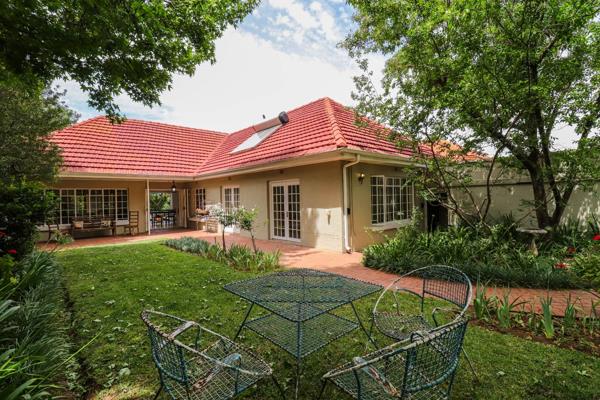 Magnificent Blairgowrie Home
Step into a world of charm and elegance with this ...