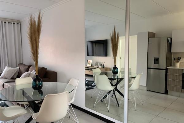 Welcome to your trendy and super modern apartment, situated within the vibrant lifestyle and security of Fourways. This beautifully ...