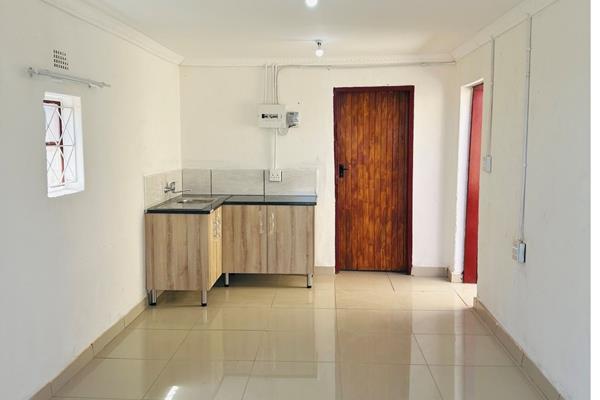 Welcome to a stylish studio unit located at Matshego street  in the sought-after area of Ga-rankuwa Unit 2, Gauteng, South Africa. This ...