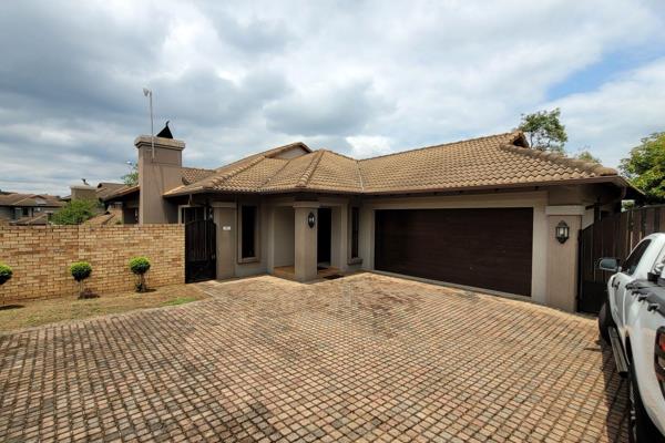 Welcome to your dream home in the sought-after Oppikoppie Estate!
Safe area with secure access control. Beautiful mountain scenic views ...