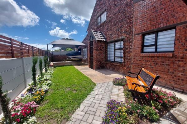 SOLE MANDATE  
This property offers a welcoming open-plan living area with beautiful ...