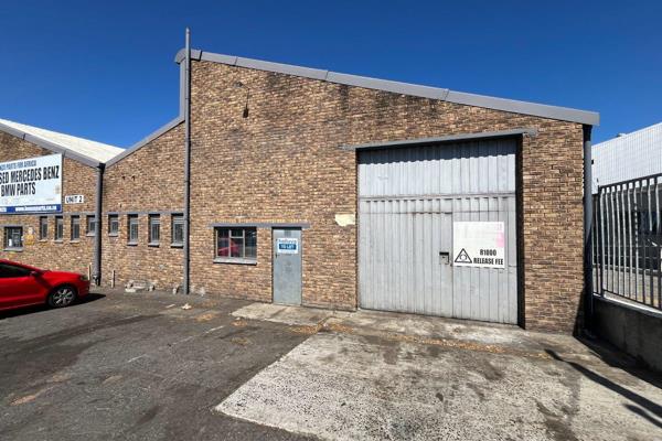 This 375m2 industrial unit is situated in the very popular node of Parow east, and is  perfectly suited for light industrial ...