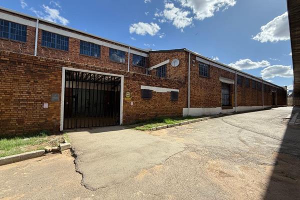 Commercial Property for Sale: Prime Office Space Opportunity

Discover an exceptional ...