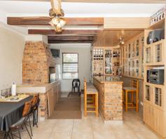 House for sale in Oakglen