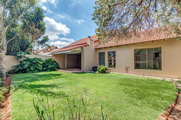 2 Bedroom, 2 Bathroom, FREEHOLD CLUSTER, with full loft, in sought after complex, in a popular part of upper Randpark Ridge.

Low ...