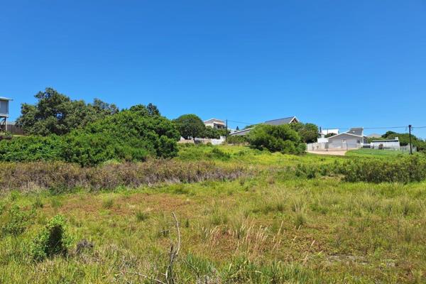 SOLE MANDATE

Situated in a quiet part of Paradise Beach, this vacant stand offers opportunity for creative design for a coastal home ...