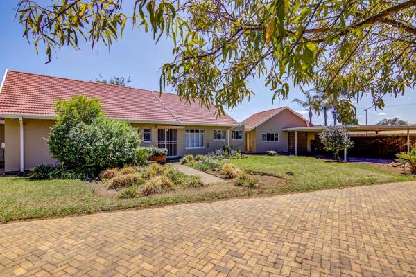 Welcome to this beautifully renovated, move-in-ready family home in the heart of Kempton Park Ext 4. With ample space and endless ...