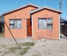 House for sale in Mxolisi Phetani