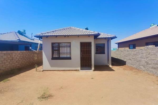 Welcome to your newly built dream home located in the vibrant community of Soshanguve. This modern 3 bedroom house boasts an open plan ...