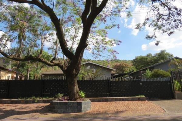 Property Overview

•	Erf Size: 1,275 m&#178;

•	Property Features:
o	4 Bedrooms
o	2 Bathrooms
o	Kitchen, Lounge, and Dining ...