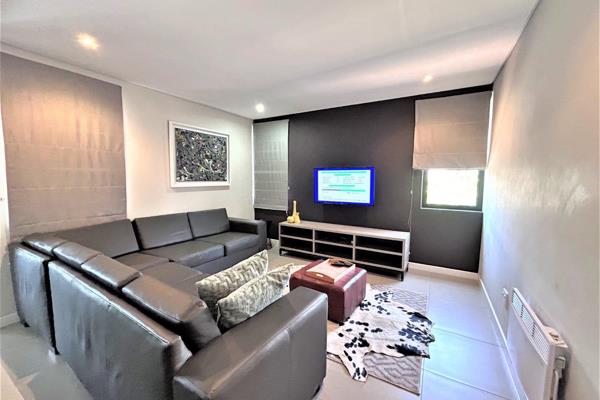 This outstanding apartment has top range finishes and is modern in every respect from ...