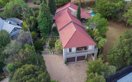 4 Bedroom House for sale in Bryanston